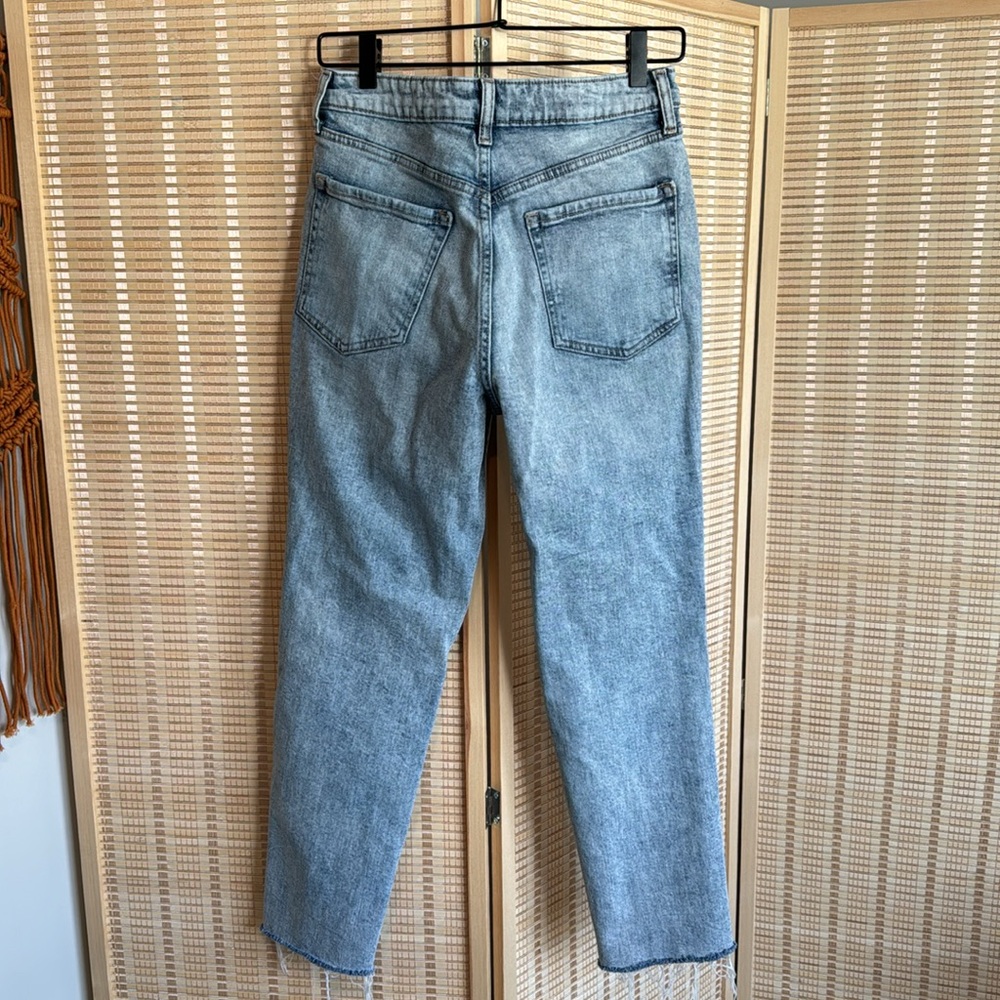 Old Navy High Rise Ripped Jeans - Picture 2 of 3